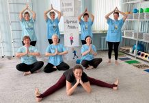 В Спасске прошли занятия по йоге для участников проекта «Активное долголетие – Здоровая Рязань»