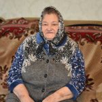 Плетея Зинаида Холодкова из Ряжского округа помогает возродить журавинское кружево
