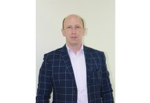 Директор Старожиловской спортшколы «Адмирал» Олег Лисов: «Мы активно развиваем бокс, волейбол и полиатлон»