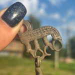 На Старой Рязани археологи нашли финно-угорскую шумящую подвеску