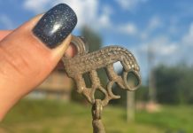 На Старой Рязани археологи нашли финно-угорскую шумящую подвеску